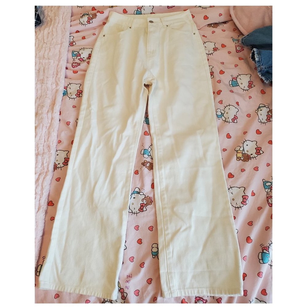 White Flare/Wide Leg Shein Jeans (Unworn!)